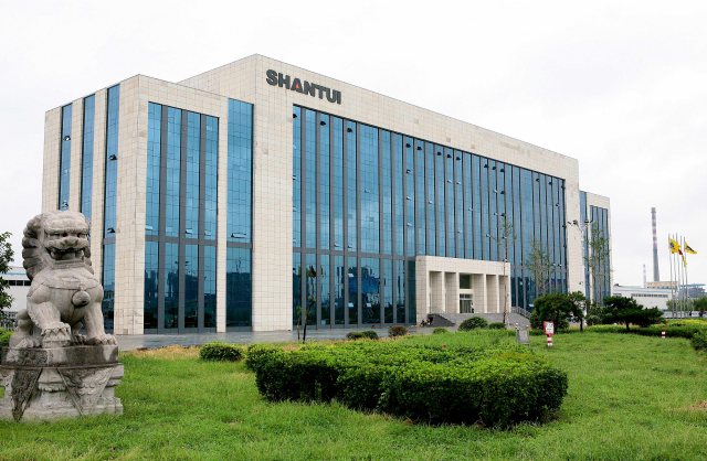 H . 山東山推工程機械股份